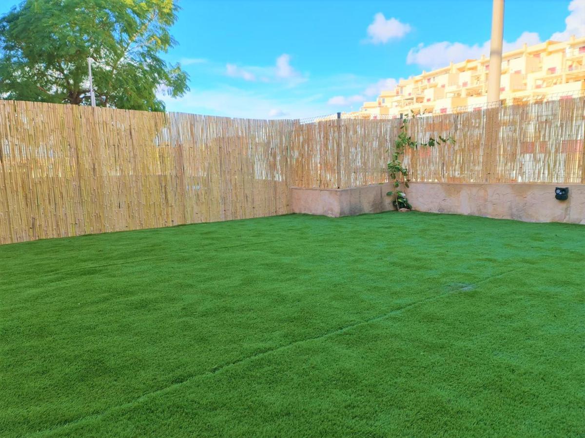 Espacioso Apartamento Con Preciosos Jardines Y Bbq Isla Plana Eksteriør bilde